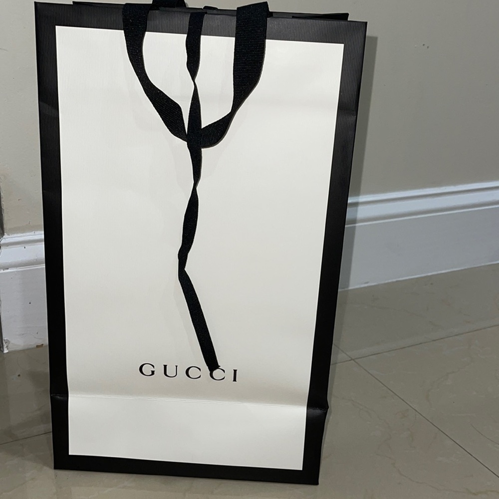 Gucci shopping bag